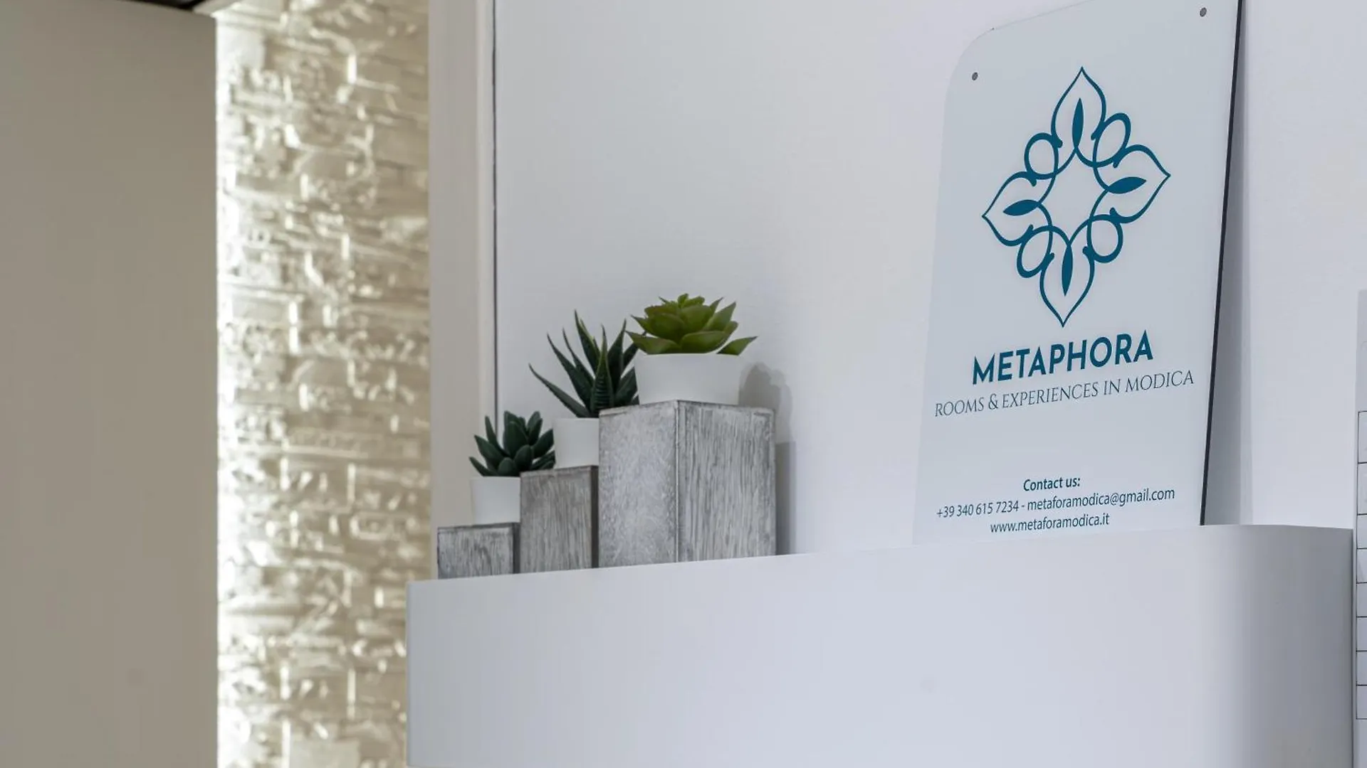 Metaphora - Rooms & Experiences In موديكا شقة